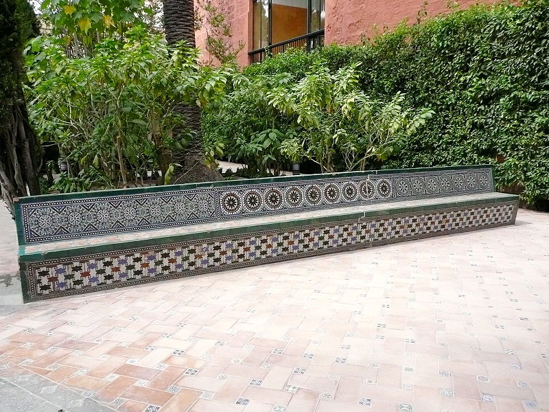 File:Border-bench3.jpg