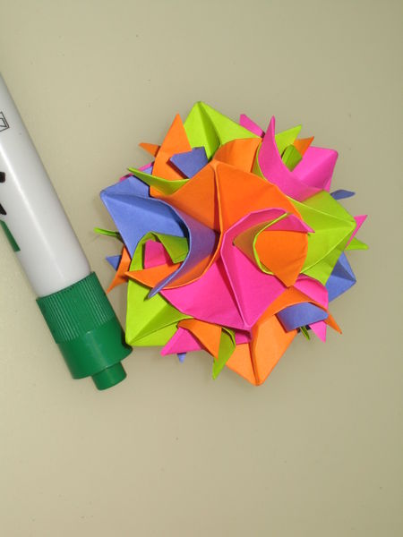 File:Art-f11-modular-origami.jpg